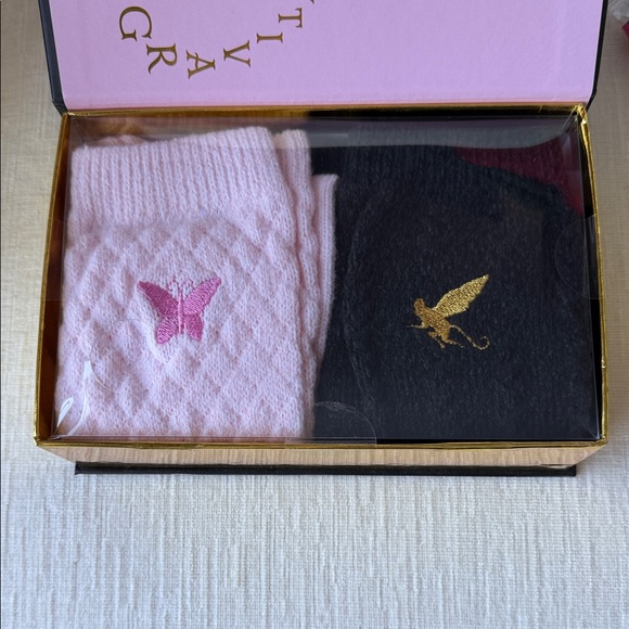 Wicked x Paul Tazewell Embroidered Crew Socks - Glinda/Elphaba 2 pack - Picture 3 of 6